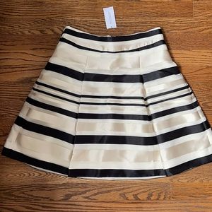 Banana republic NWT women’s skirt dressy